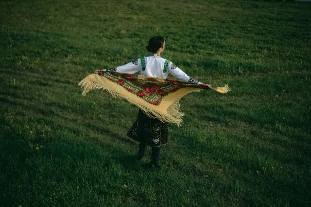 Folkloro dirbtuvės šeimoms „Krepštu, krepštu katinėlį“