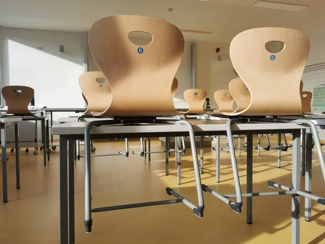 Mokykla šiandien: kas iš tiesų padeda mokytojui ir mokiniui?